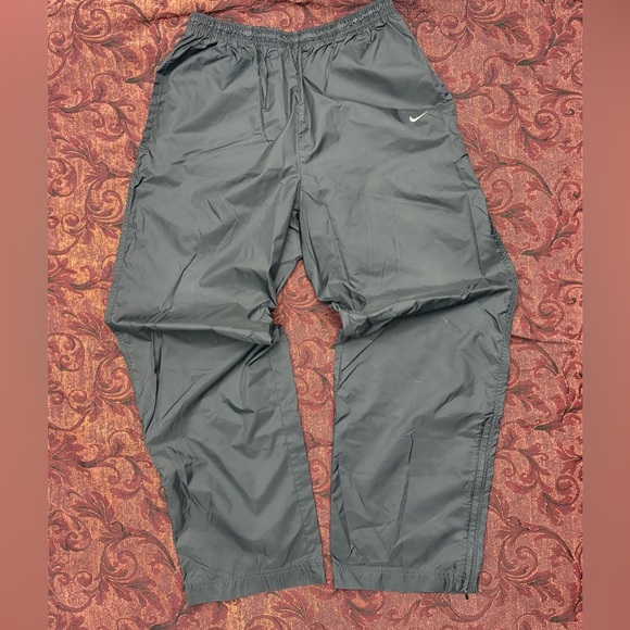 00s Nike Grey Tag Baggy Trackpants - Picture 1 of 3